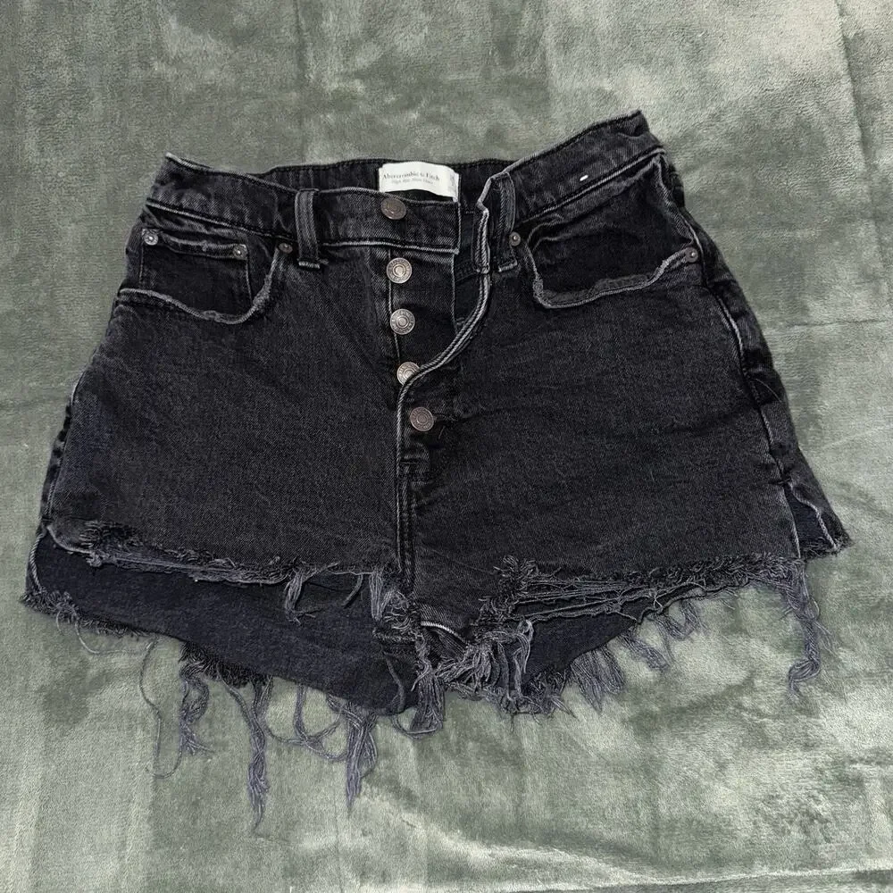 Abercrombie & Fitch Mom Short High Rise Size‎ 26/2 Denim Shorts Raw Hem Black